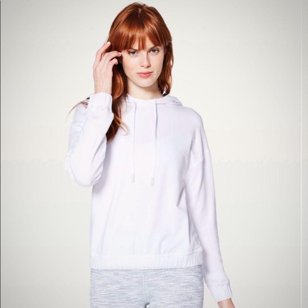 Lululemon size 6 Twisted and Tucked Pullover